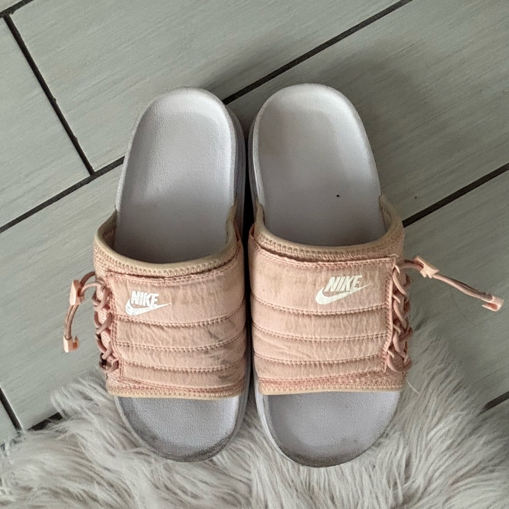 Nike Women's Blush Slide Sandals